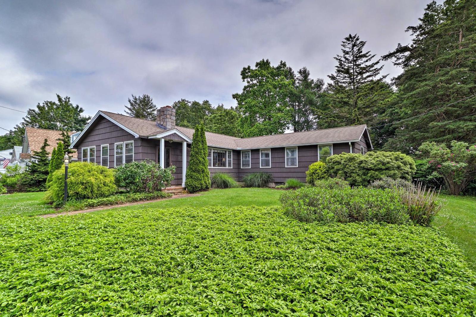 Saybrook Manor House, Walk to Cove Beach! Main image 1
